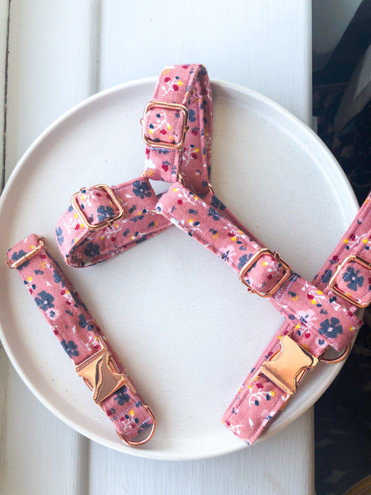 Dusty Pink Ditsy Floral Fabric Strap Harness